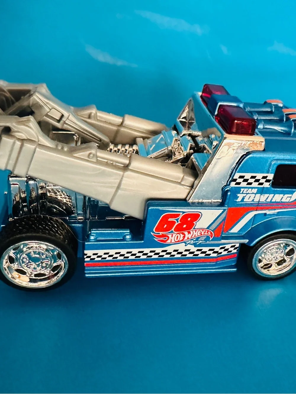 Hot Wheels Heavy Hitcher Pull Back Speeder 2022 Die Cast Tow Truck Toy 4.25”